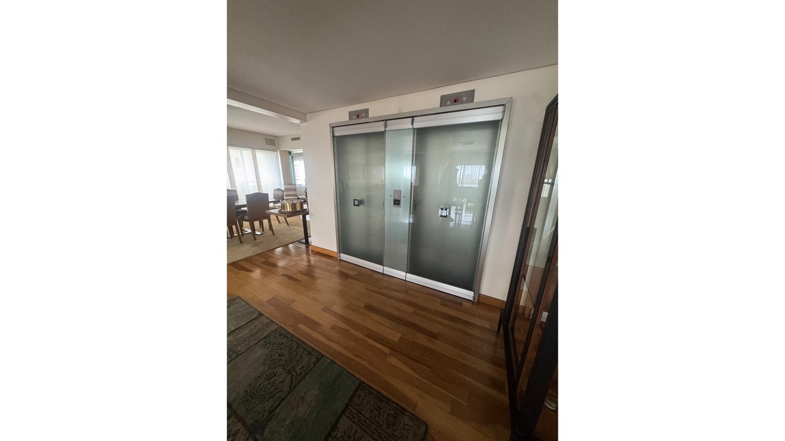 VENTA DEPARTAMENTO SIETE AMBIENTES C COCHERA GRAN CATEGORIA