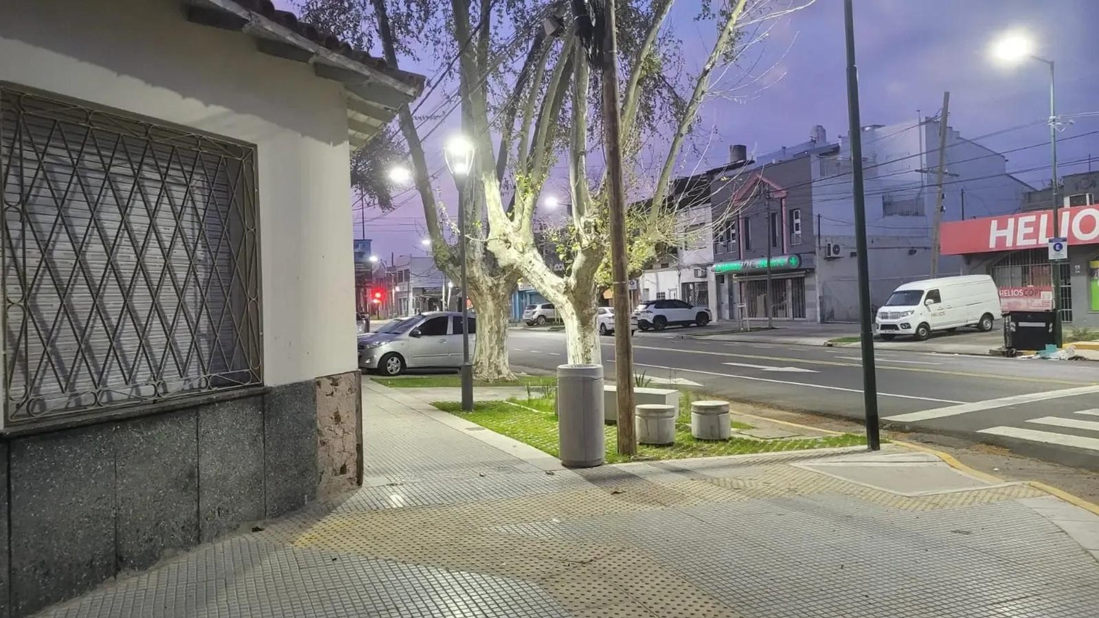 Venta de Esquina Comercial en Martinez