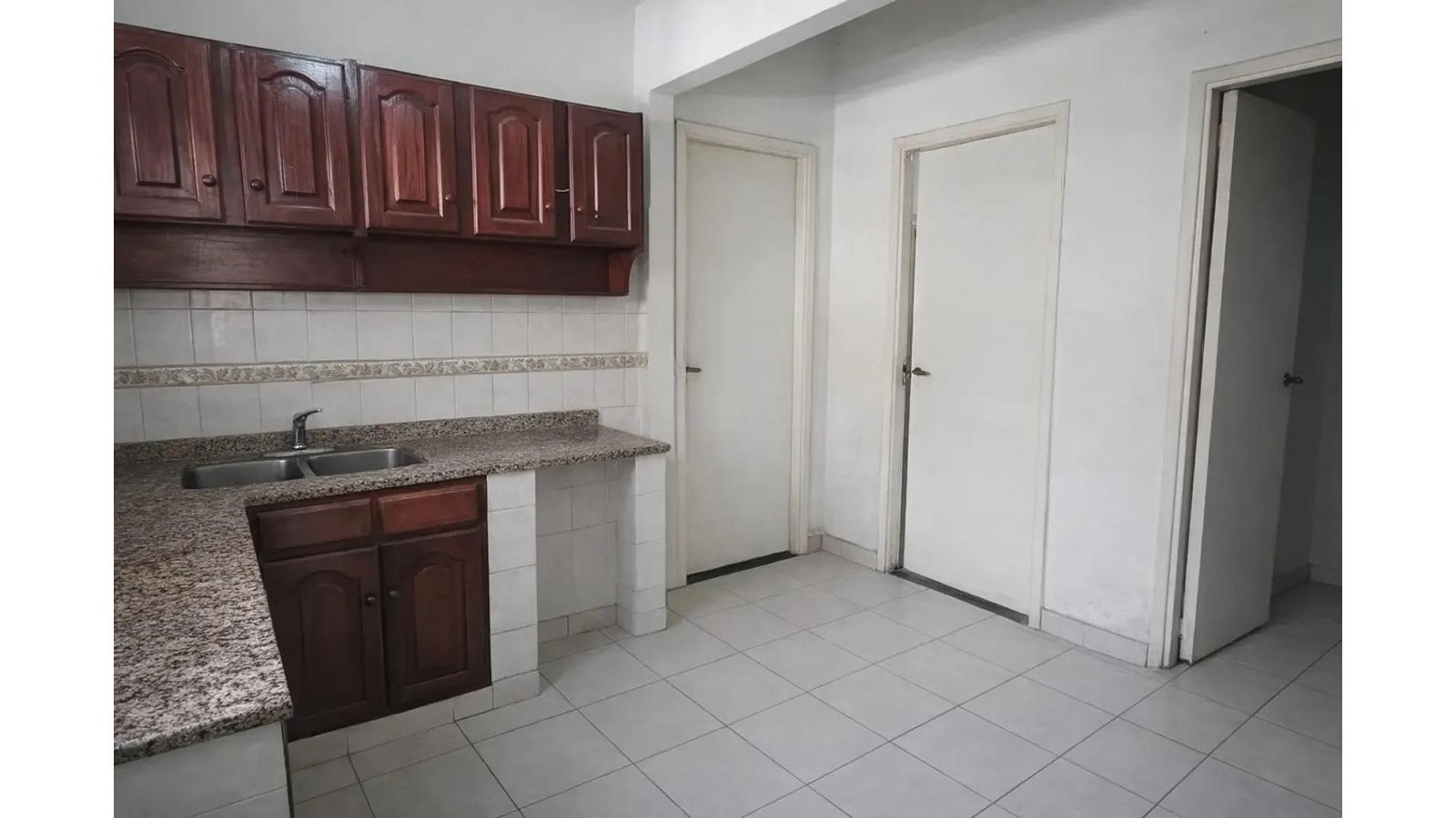 Venta de Esquina Comercial en Martinez