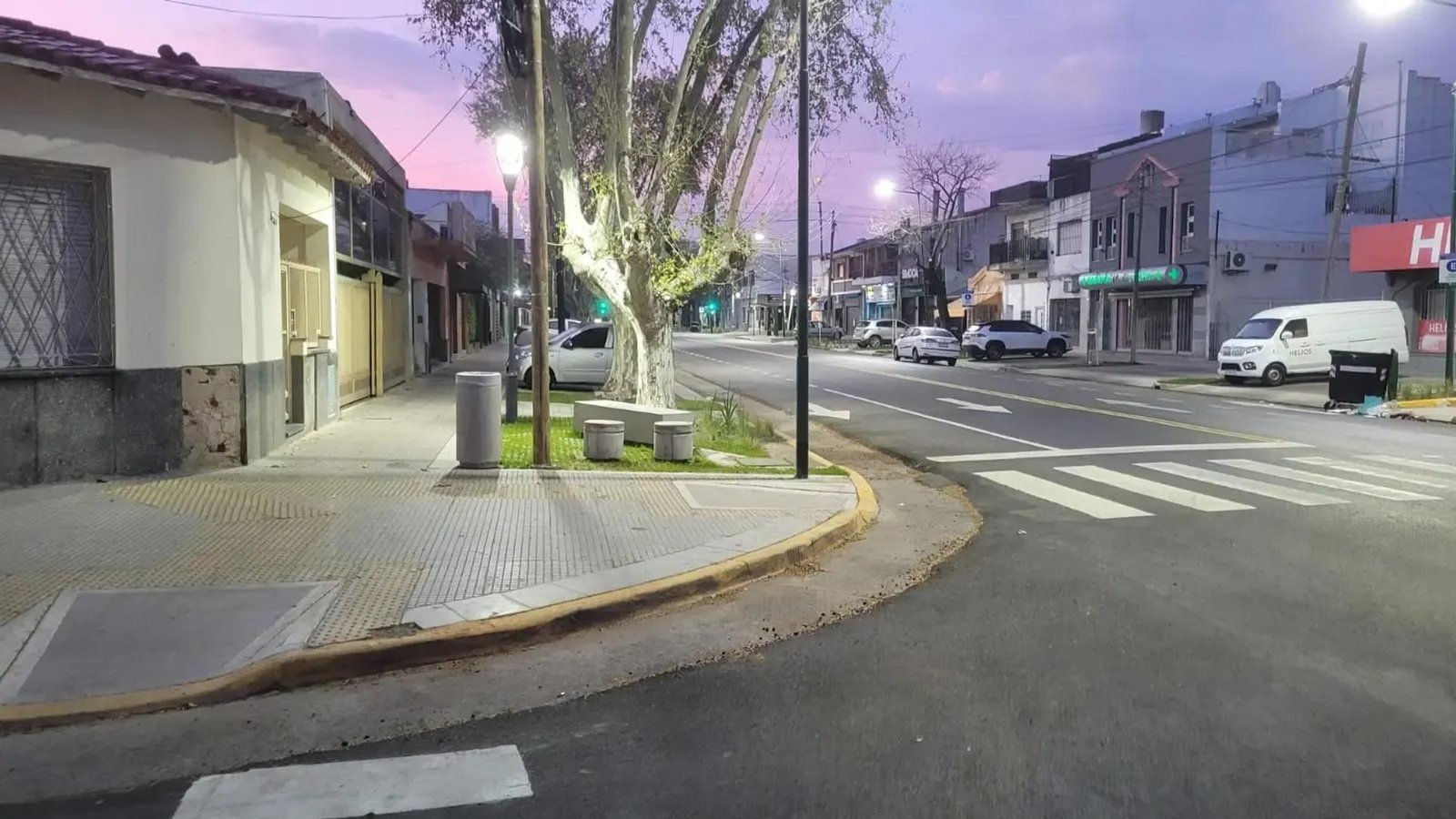Venta de Esquina Comercial en Martinez